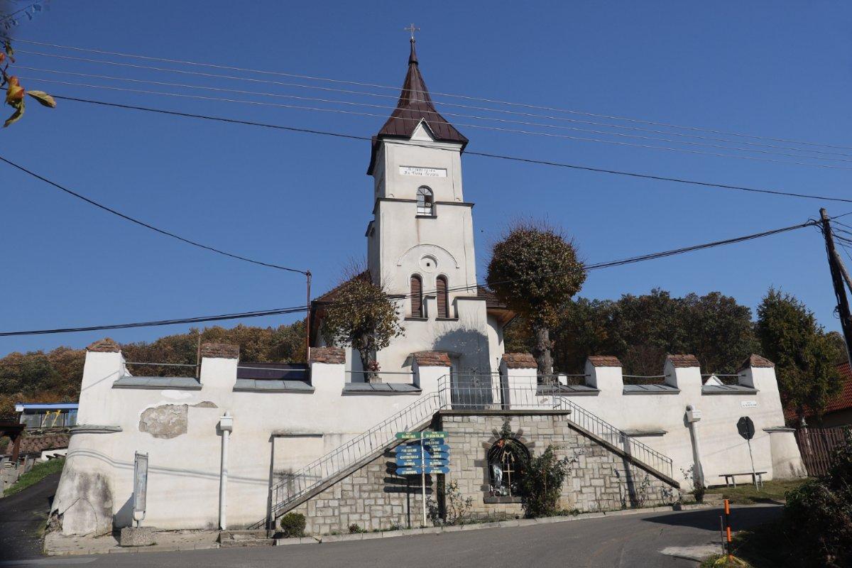 Kostol, Kanaš